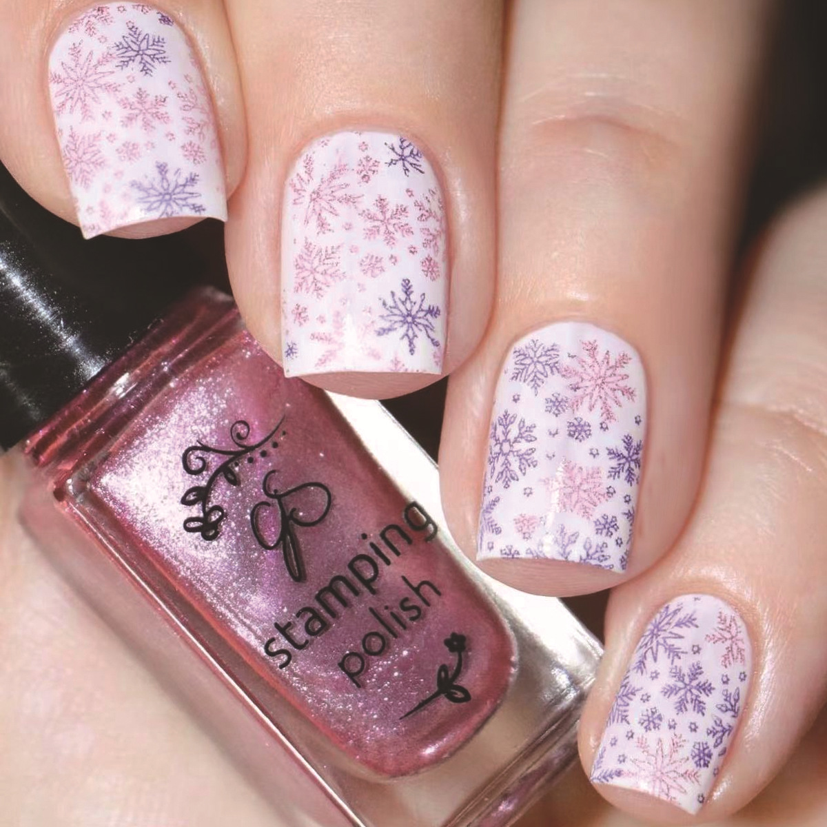 Nail Art Ombre Pink - 24 ชิ้น เล็บปลอมสำหรับผู้หญิง สีชมพู-ม่วงไล่เฉดแบบลายเกล็ดหิมะ ปลายเล็บแบบเต็มสำหรับทำเล็บ ใช้ซ้ำได้