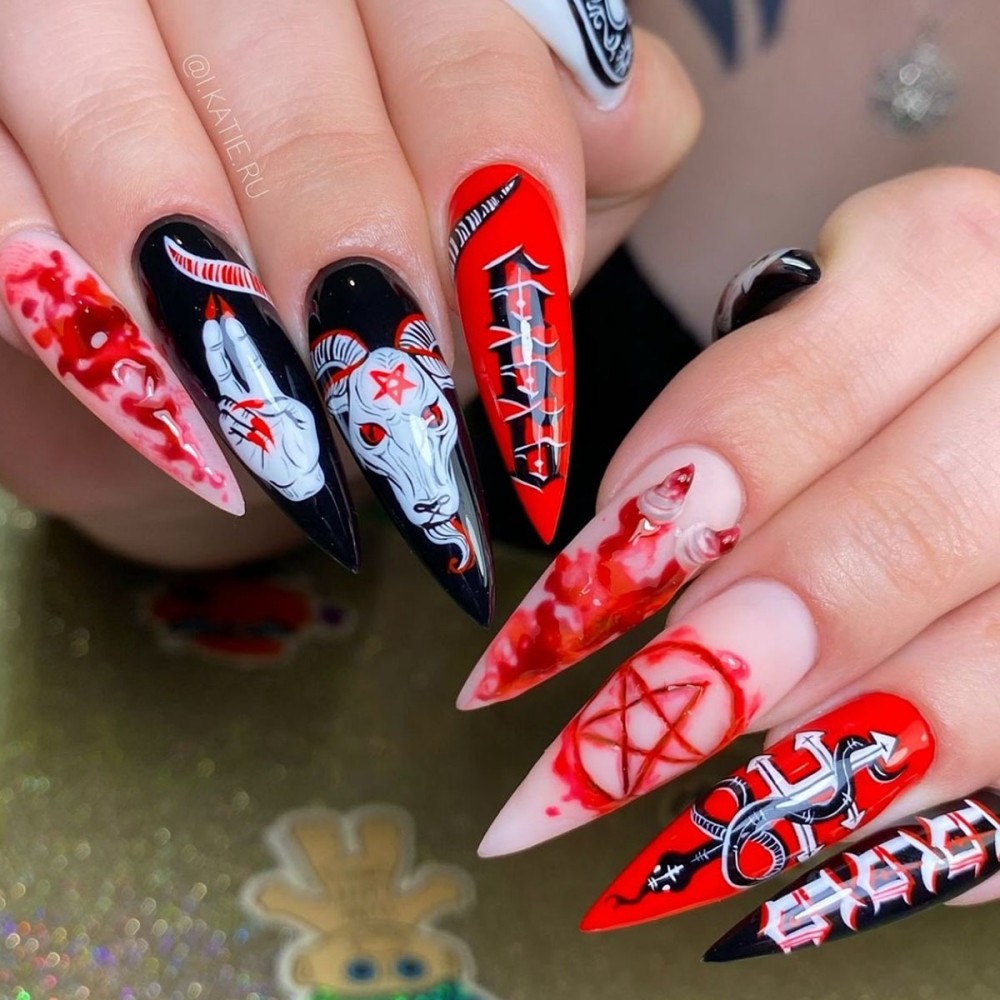 Nail Art Vampire - เล็บปลอมแบบกดติด 24 ชิ้น ลายฮาโลวีน ทรงสติลเลตโต้ สีแดงกอธิค
