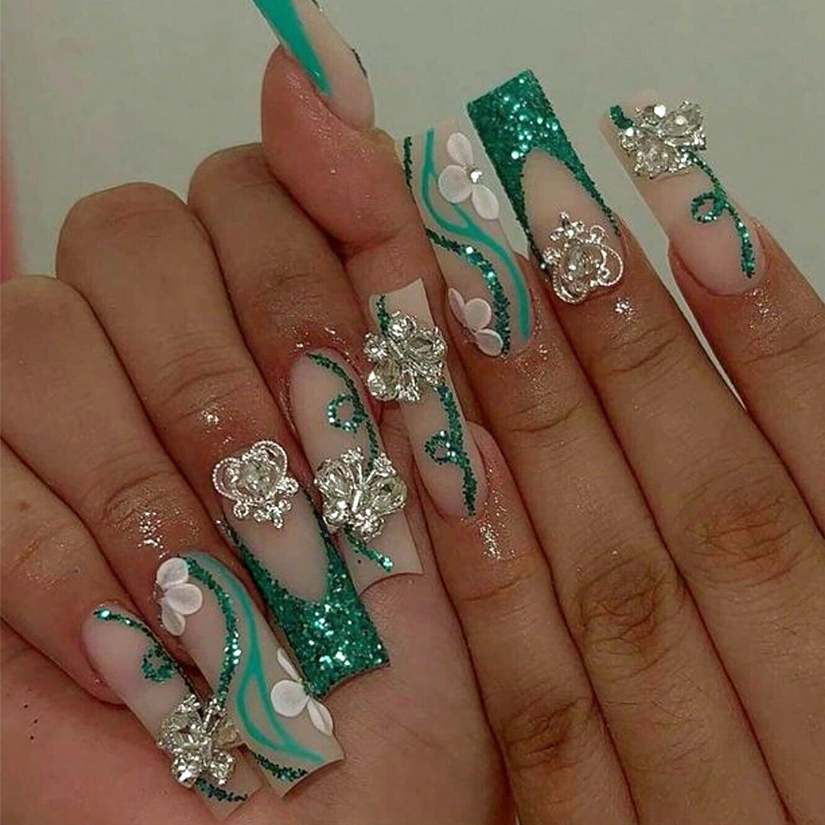 กดโลงศพยาวบนเล็บนักบัลเล่ต์เล็ - Nail Art Press On บทวิจารณ์และราคา