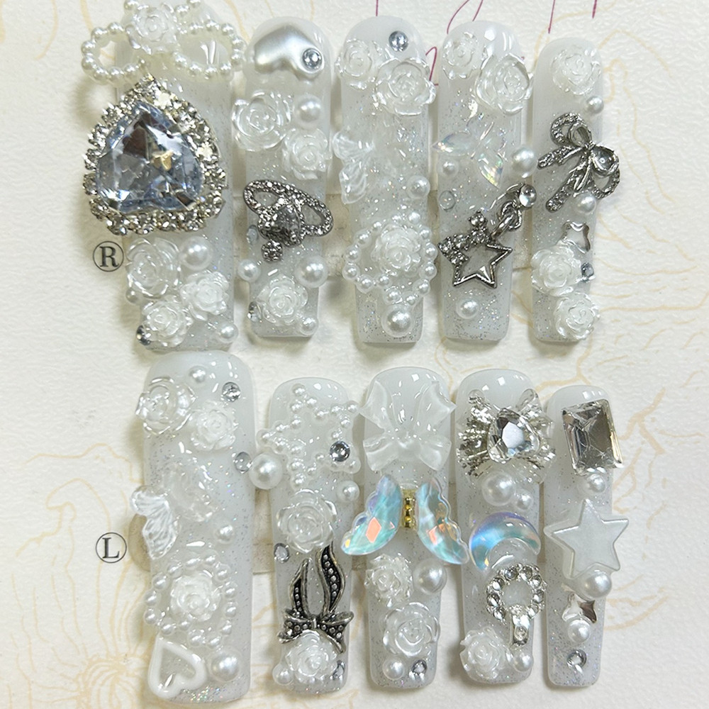 เล็บปลอมแบบกดติด 10 ชิ้น ลาย J - Nail Art Overlay บทวิจารณ์และราคา